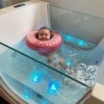 Hydrothérapie bébé baby spa sur nice cote d'azur centre mamavocado soin bébé massage réflexologie plantaire bébé clarisse beguin